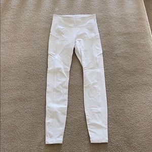 White lululemon Leggings with pockets
